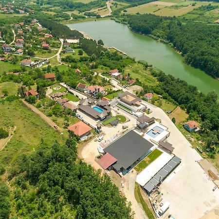 Woodland Resort Κραγκούγιεβατς Εξωτερικό φωτογραφία