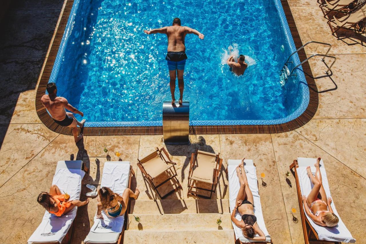 Woodland Resort Κραγκούγιεβατς Εξωτερικό φωτογραφία