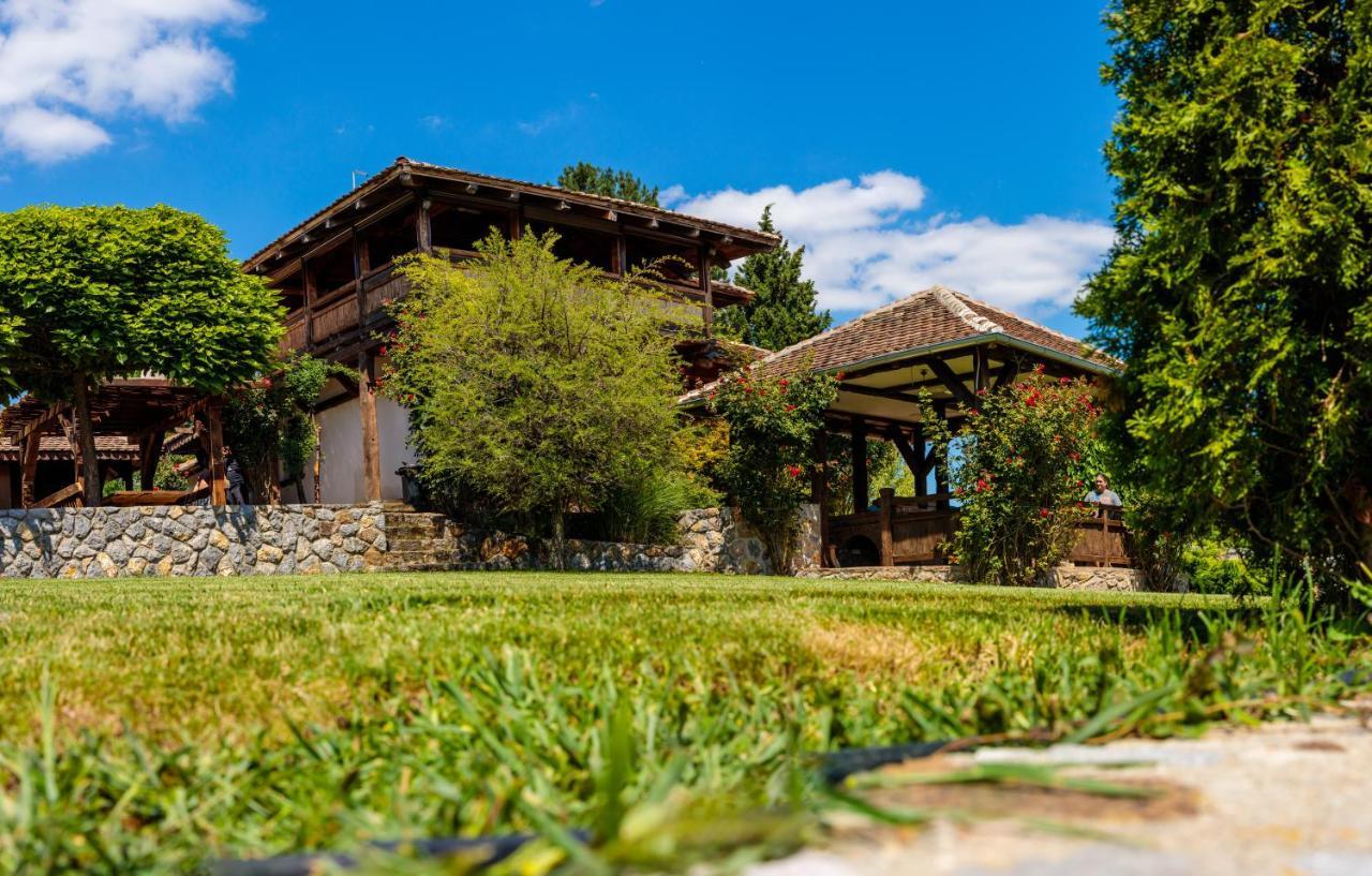 Woodland Resort Κραγκούγιεβατς Εξωτερικό φωτογραφία