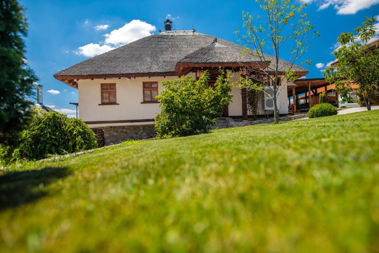 Woodland Resort Κραγκούγιεβατς Εξωτερικό φωτογραφία